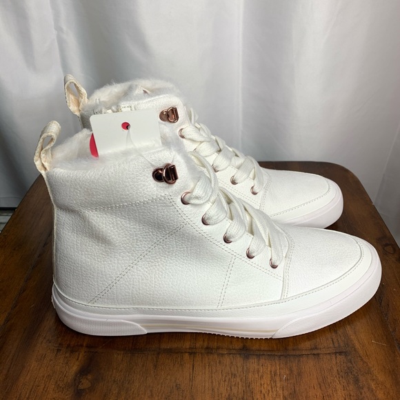 roxy women's ivan fur high top sneaker boot